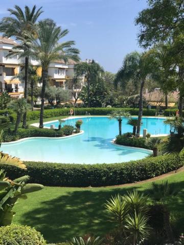 Hacienda Nagueles 1, 2 Bed 2 Bath, Large Terrace 400M From Beach Marbella Eksteriør bilde