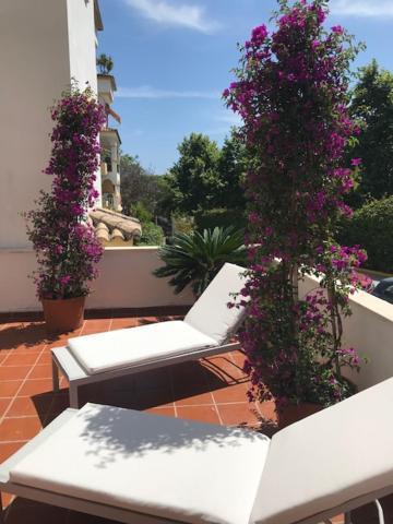 Hacienda Nagueles 1, 2 Bed 2 Bath, Large Terrace 400M From Beach Marbella Eksteriør bilde