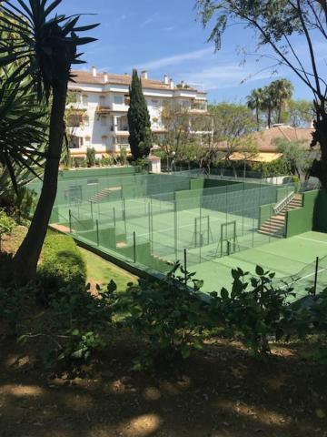 Hacienda Nagueles 1, 2 Bed 2 Bath, Large Terrace 400M From Beach Marbella Eksteriør bilde